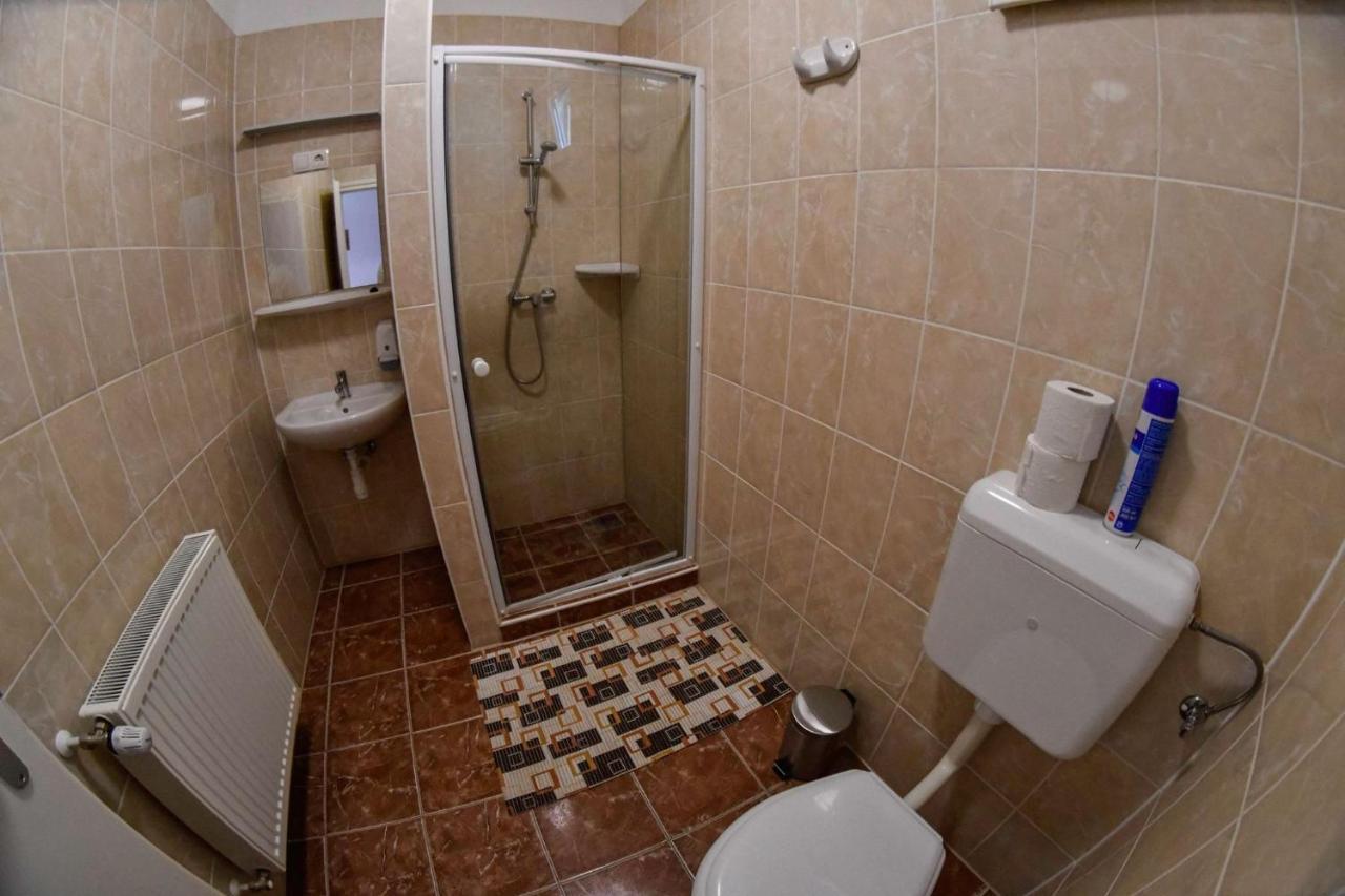 Fenyves Csarda Vendeghaz Otel Nyiradony-Tamasipuszta Dış mekan fotoğraf
